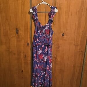 Sofia by Sofia Vergara Floral Patterned Garment